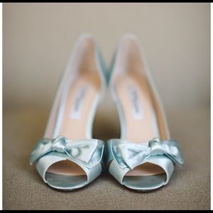 nina forbes ii peep toe pump